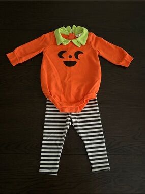 Cat & Jack Pumpkin Baby Outfit  (3-6M)